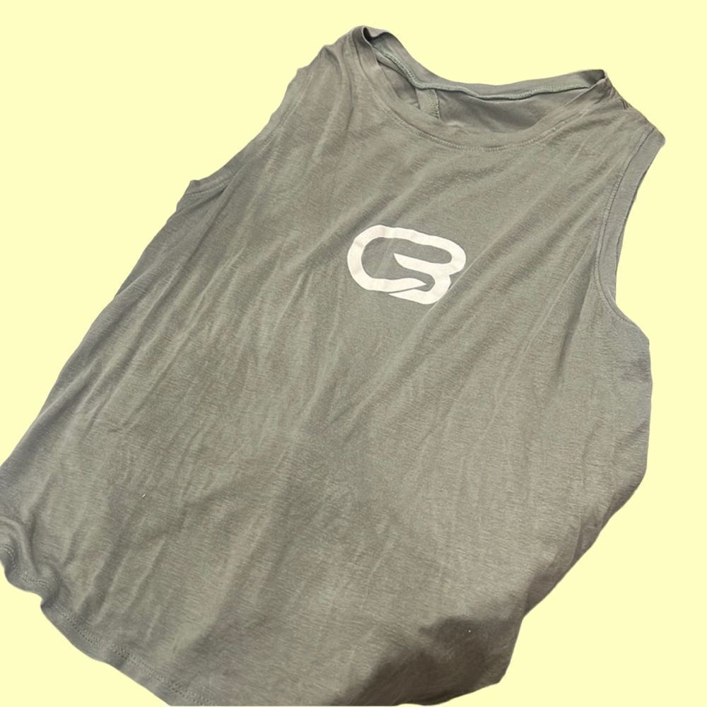CycleBar
womens medium olive green tank muscle tie back workout shirt gym top m - Picture 3 of 6